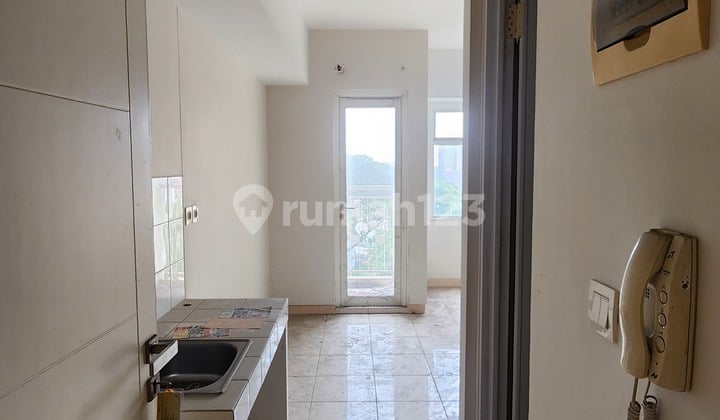 Jual Murah Apartemen The Springlake Tipe Studio Unfurnished di Menara Azolla Lantai Rendah Dekat Summarecon Mal Bekasi dan Binus Universitas Jual Murah Apartemen The Springlake Tipe Studio Unfurnished di Menara Azolla Lantai Rendah Dekat Summarecon Mal Bekasi dan Binus Universitas
