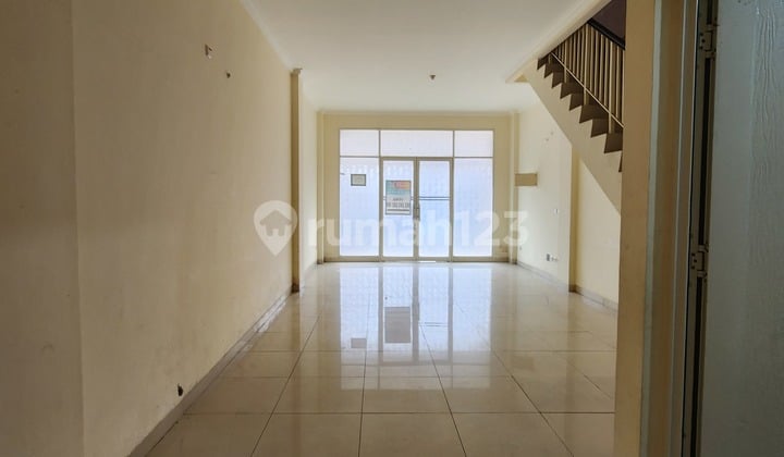 Disewakan Ruko 2 Lantai Siap Huni di Kawasan Ramai Ruko Grand Galaxy Bekasi
