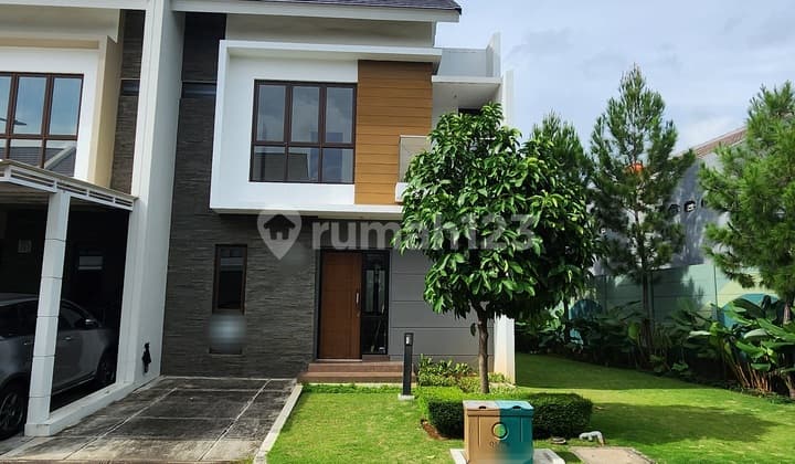 Jual Cepat Rumah 2 Lantai Hoek Badan Bagus Kondisi Siap Huni Terawat di Cluster Olive Residence Dekat Summarecon Mal Bekasi