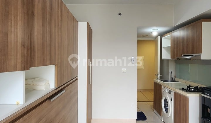 Disewakan Tipe Studio Furnished Bagus Lengkap Lantai Rendah View Summarecon Mal Bekasi di Menara Davalia Apartemen The Springlake