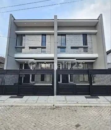 Dijual Rumah Klampis Semolo