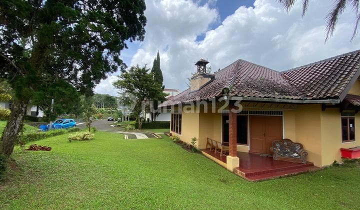 Villa Luas 448M² Nyaman Siap Huni di Kota Bunga Cipanas