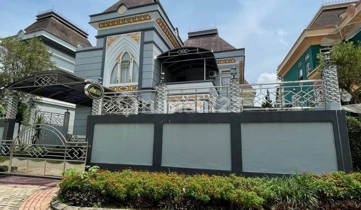 Villa Mewah Tipe Victorian siap huni dan menghasilkan cuan