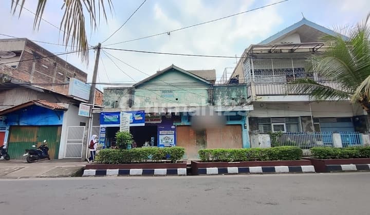 Storefront Spacious Strategic Location In Cianjur City Marketable