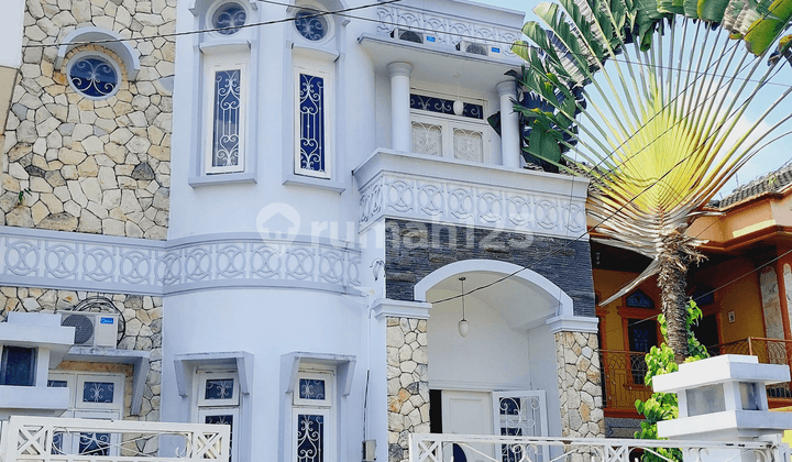 Rumah Mewah Free Furniture Jl. Sei Asahan, Kec. Medan Selayang