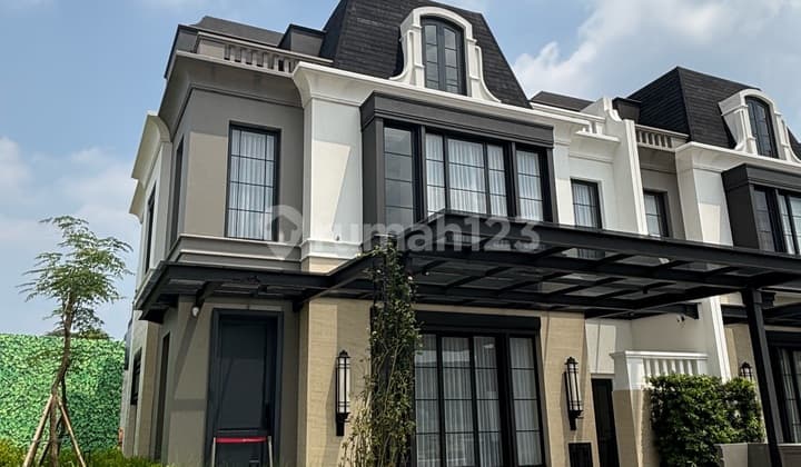Dijual Rumah Putih Classic Bellefont Summarecon Serpong