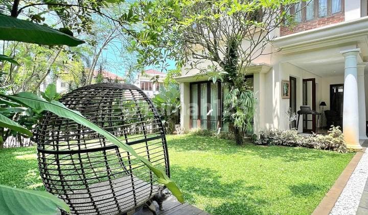Luxury House in Cluster Sector 9 South Tangerang