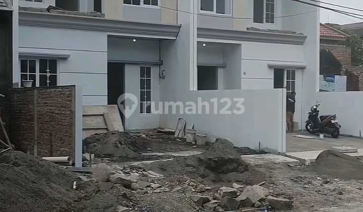 Rumah Ready Baru 2 LT Dijual Jl Raya Lebar di Bpd 3 Tlogomulyo Pedurungan Semarang Timur