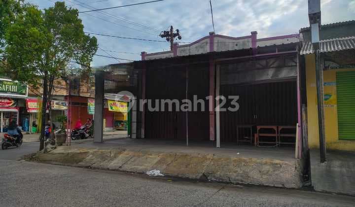 Ruko Hook Dijual SHM Hak Milik di Tlogosari Muktiharjo Kidul Kec. Pedurungan Kota Semarang