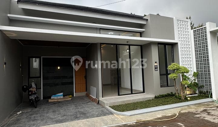 Bonus Kitchen Set Rumah Cluster 800 Jutaan Dekat Pasar Cebongan