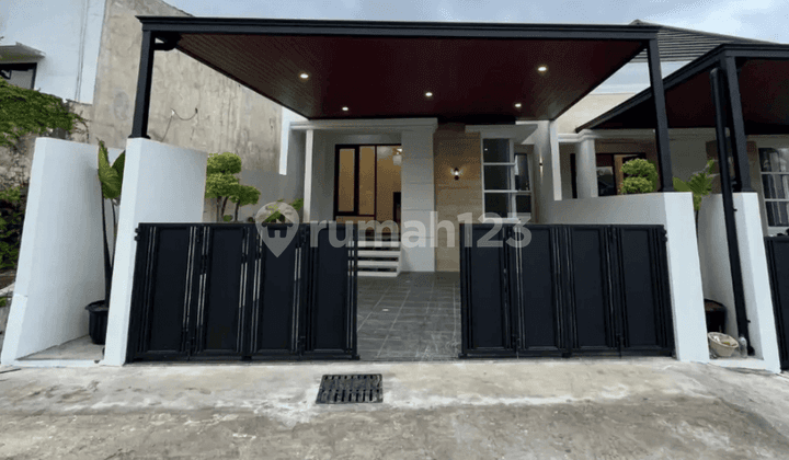 Masih Nego Rumah Cantik Bangunan Baru di Jalan Raya Tajem Maguwo