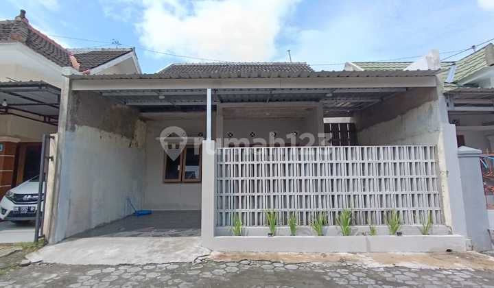 Ready-to-Occupy House Around 600 Million Near UII Campus, Northern Economics UPN