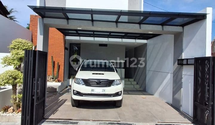 Rumah Baru Full Furnished di Jalan Kaliurang KM 13 Area Uii
