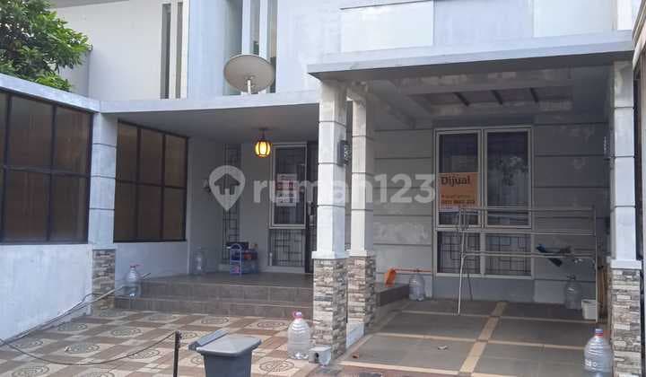 Price Reduced for 2-Story House Icon Western Cosmo Already SHM