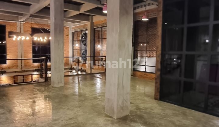 Space - Business Unique House Design in Setiabudi, South Jakarta Furnished