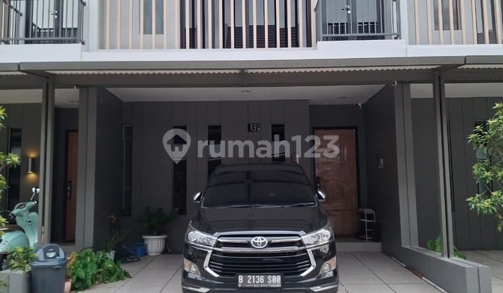 Aesthetic Modern Design House Ready to Occupy in Grand Wisata, Bekasi