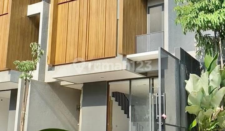 Rumah Baru Siap Huni Design Modern Tropical Di Area Pondok Indah