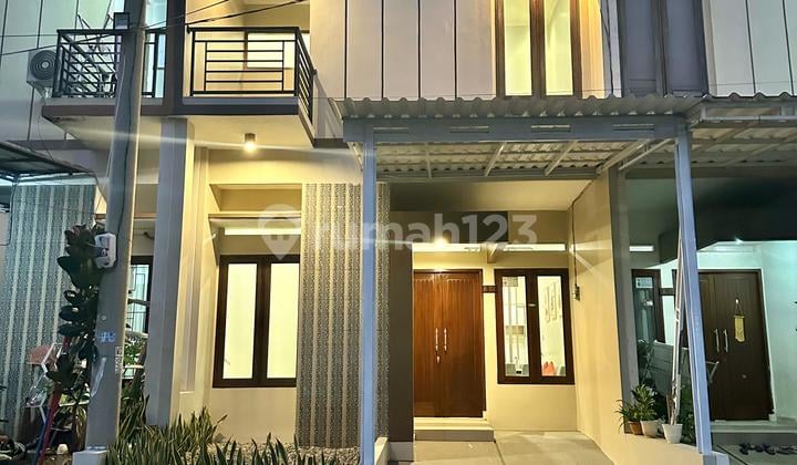 Rumah Estetik Free Furniture Dekat Stasiun Depok Dan Pintu Tol