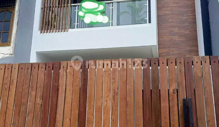 Rumah 2 Lantai di Kav Pondok Kelapa Duren Sawit Jakarta Timur