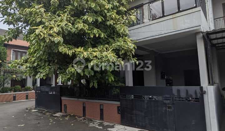 Rumah Dalam Cluster Villas Tropiclokasi Strategis di Kebagusan, Pasar Minggu, Jakarta Selatan