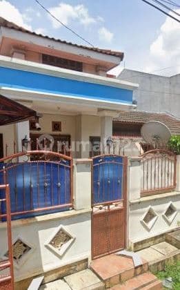 Rumah 1,5 Lantai di Harapan Indah Lama