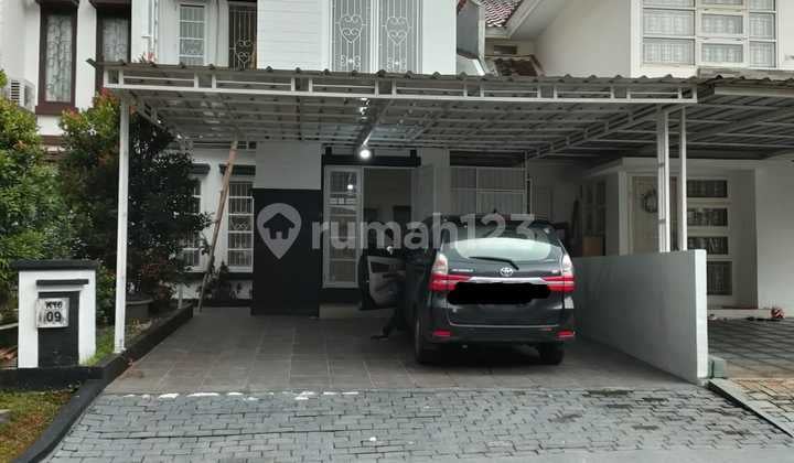 Cibubur Regional House, Legendary Tourist Destination