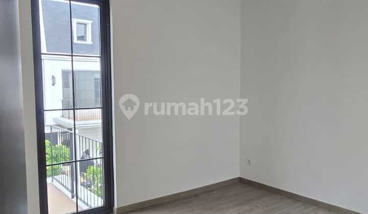 2-Storey House in Maison Metland Ujung Menteng, East Jakarta