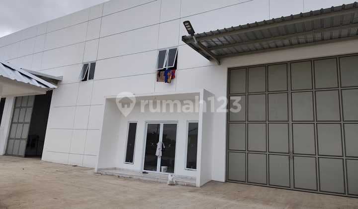 Pabrik di Kawasan Industri Delta Silicon 3