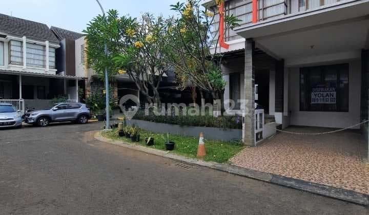 Rumah Bagus Emerald District Bintaro Jaya