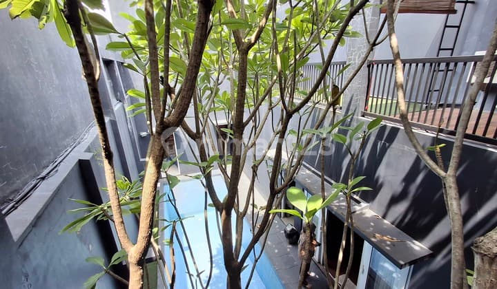 Rumah Private Pool. Cluster, di Bintaro Dekat Pasar Sektor 2