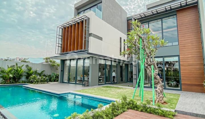 Rumah Mewah Private Pool, View Danau di Cluster Premium Lyndon Navapark BSD City Serpong