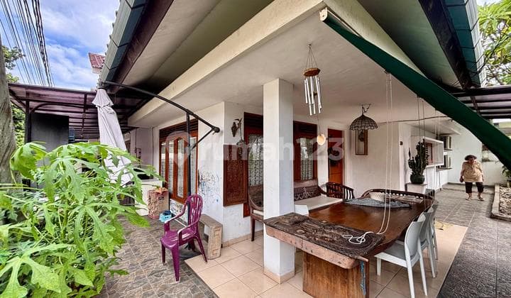 2-Story House in Tebet, Corner Position, Ready to Occupy