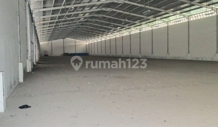 For Rent: Shared Warehouse at Tangerang Regional Government Training Center, Access for 40 Feet Containers.