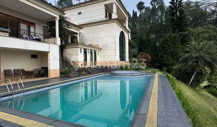 Private Pool Villa View Gunung Pangrango Bogor Jawa Barat