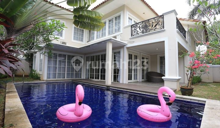 Rumah Mewah di Lippo Karawaci, Private Pool, Type Master 5 Kamar