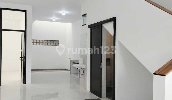 Dijual Segera Rumah Baru 2Lt Minimalis di Kopo Permai, Ready 2 Unit Rendeng
