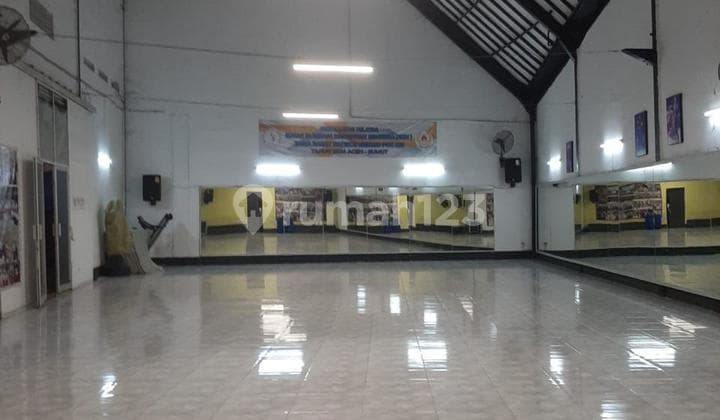 Dijual Rumah Plus Gudang Lb 900 Di Taman Kopo Indah