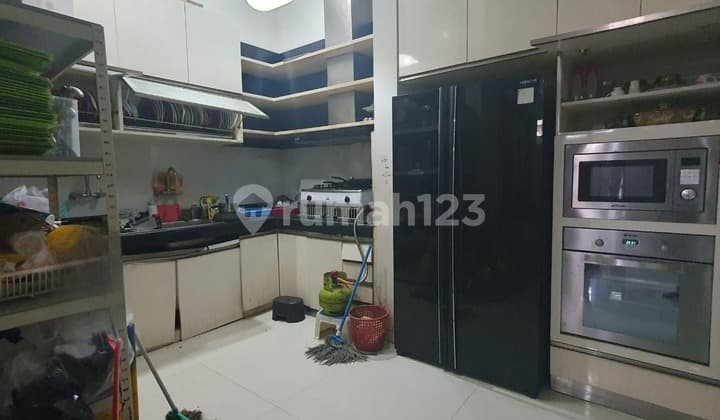 Dijual Rumah Bagus 3Lt (Full Furnished)Komplek Akita Buah Batu