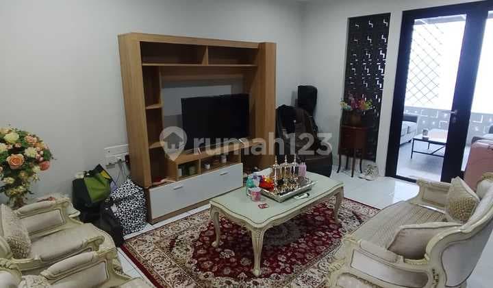 For Sale Mainroad Summaricon Dayana Bandung House