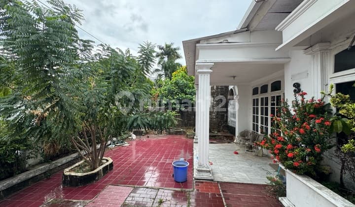 Dijual Rumah Lokasi Strategis Dekat Jalan Raya