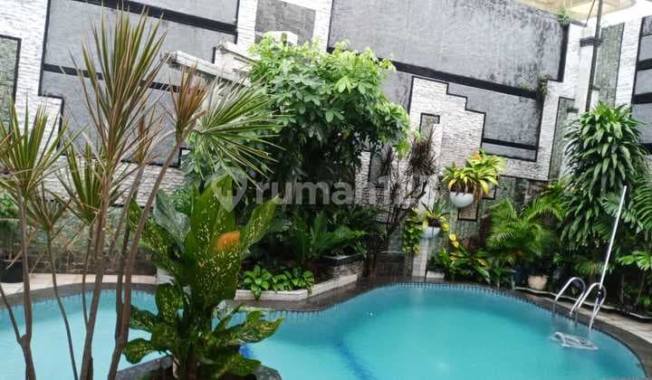 House for Rent in Pondok Indah Area with 5 Bedrooms and Swimming Pool