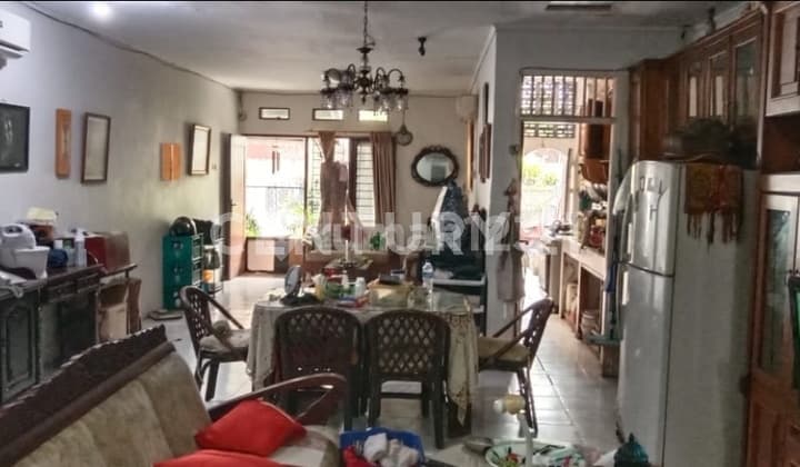 Rumah Hitung Tanah di Pondok Indah Butuh Renovasi
