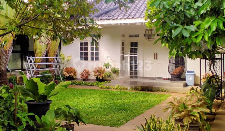 Get Your Dream House In Kemang Area Now For Sale