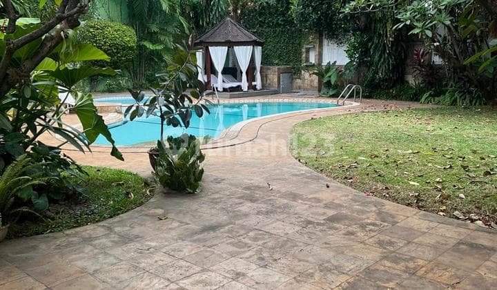 Kebayoran Baru Area House Ready for Rent Unfurnished