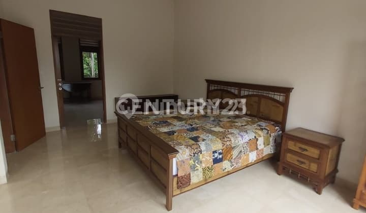 Stand Alone in Kemang With 4 Bedrooms