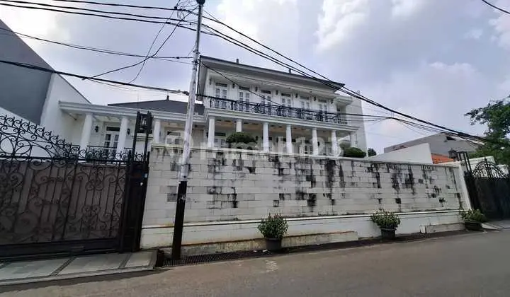 Rumah Mewah 850M2 Jl Abuserin Gandaria Selatan