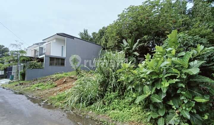 Tanah Pinggir Jalan 180.0 M² Dekat Tol di BSD Griya Loka