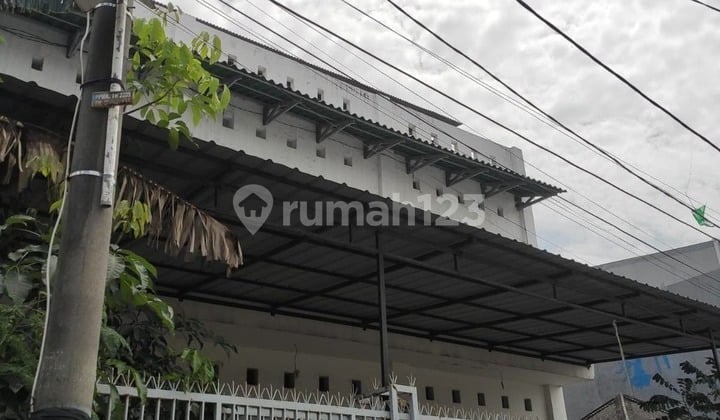 Warakas House Tanjung Priok 350M2, 19-Door Boarding House, Strategic Location, Instagram Code, Swimming Pool