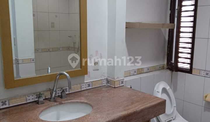 Rumah Mewah Ada Kolam Renang Di Villa Gading Indah, Kelapa Gading Jakarta Utara Bagus SHM