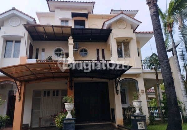 Rumah Hook 3 Lantai Bagus Strategis – Bukit Gading Mediterania, Kelapa Gading